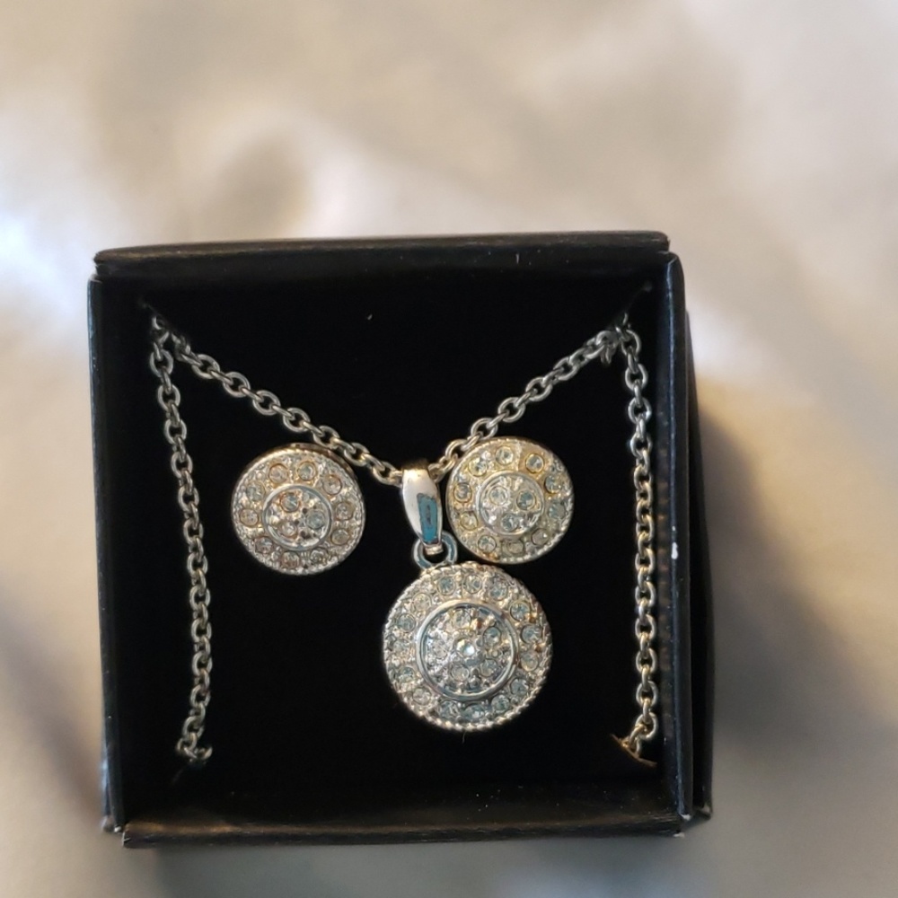 AVON JEWELRY